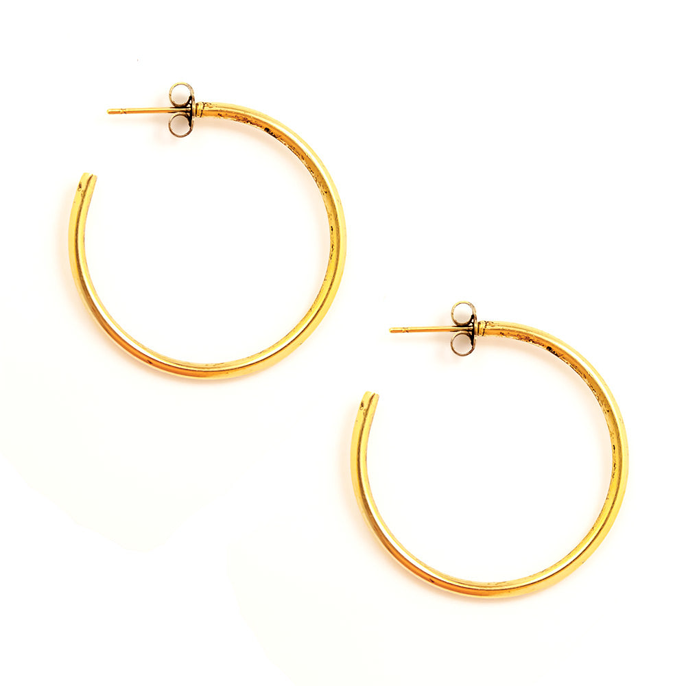 alt="Gold Hoop Earrings"