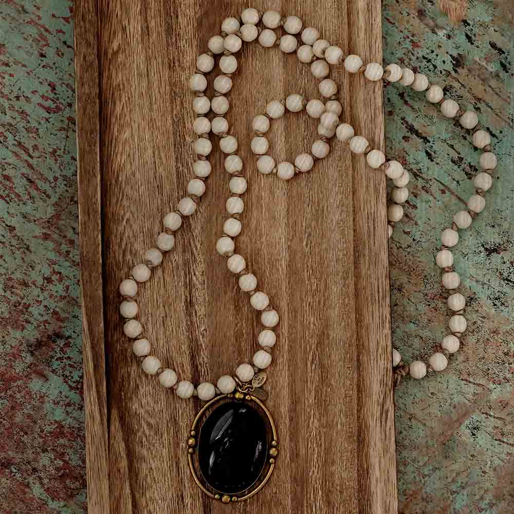 alt="E.B. Jewelry Studio Women's Bohemian Beaded Bone with Vintage Gold Black Onyx Pendant Necklace"